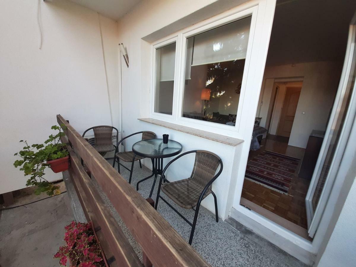 Guesthouse Hill SJJ Exterior foto